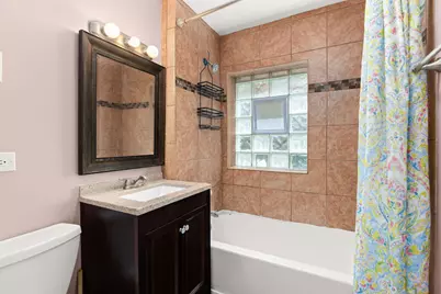 [Address not provided], Elmwood Park, IL 60707 - Photo 9