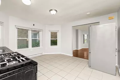 [Address not provided], Elmwood Park, IL 60707 - Photo 15