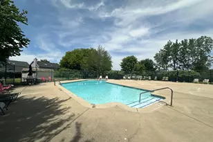 845 Miller Ln, Buffalo Grove, IL 60089 - Photo 19