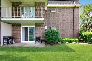 845 Miller Ln, Buffalo Grove, IL 60089 - Photo 15