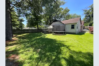 1125 S Maple Street, Centralia, IL 62801 - Photo 3