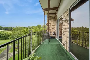 250 W Parliament Pl, Mount Prospect, IL 60056 - Photo 15