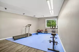 250 W Parliament Pl, Mount Prospect, IL 60056 - Photo 19