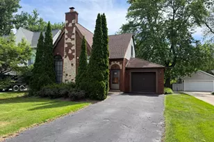 165 S Fairview Ave, Elmhurst, IL 60126 - Photo 1