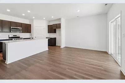 777 Plateau Drive, Pingree Grove, IL 60140 - Photo 19