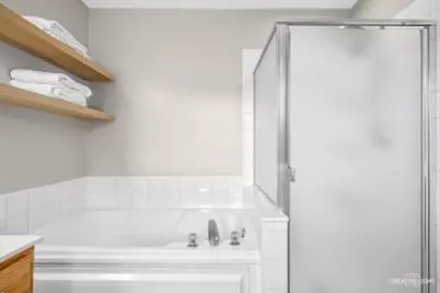 324 Abington Woods Drive #324, Aurora, IL 60502 - Photo 15