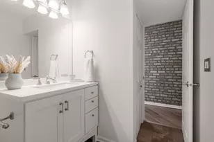 2943 N Lincoln Ave, Chicago, IL 60657 - Photo 17