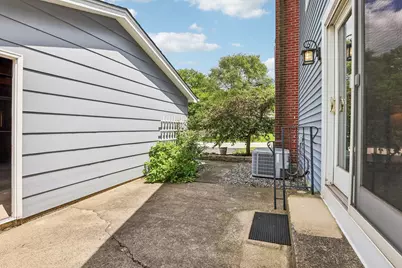 500 W Saint Charles Road, Lombard, IL 60148 - Photo 31