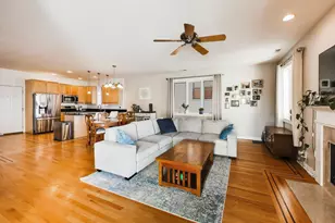 930 W Cuyler Ave, Chicago, IL 60613 - Photo 5