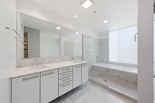 550 N St Clair St, Chicago, IL 60611 - Photo 15