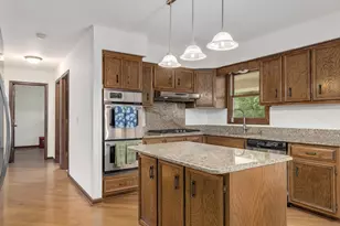 1799 Denison Rd, Naperville, IL 60565 - Photo 9