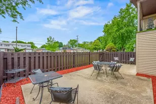 1328 Dove Ct, Mount Prospect, IL 60056 - Photo 27