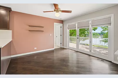 368 Hiawatha Drive, Lake in the Hills, IL 60156 - Photo 13