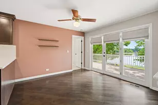 368 Hiawatha Dr, Lake in the Hills, IL 60156 - Photo 13