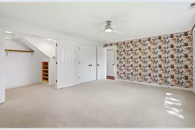 368 Hiawatha Drive, Lake in the Hills, IL 60156 - Photo 25
