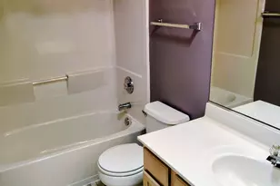 855 Mesa Dr, Elgin, IL 60123 - Photo 13