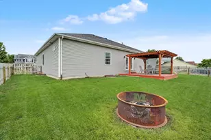 2002 E Grand Ave, Saint John, IL 61873 - Photo 41