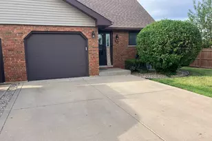 1906 Heatherway Ln, New Lenox, IL 60451 - Photo 1