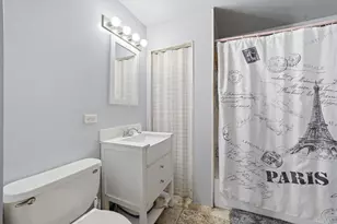 441 N Highland Ave, Aurora, IL 60506 - Photo 19
