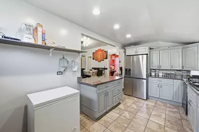 441 N Highland Avenue, Aurora, IL 60506 - Photo 13