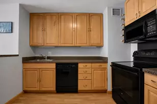 1636 N Wells St, Chicago, IL 60614 - Photo 11