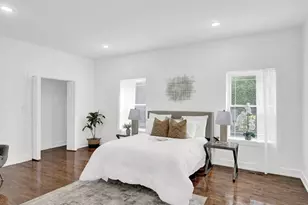 6840 S Cregier Ave, Chicago, IL 60649 - Photo 11