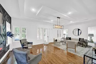 6840 S Cregier Ave, Chicago, IL 60649 - Photo 5