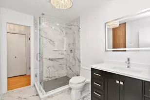 2019 E Avon Ln, Arlington Heights, IL 60004 - Photo 25