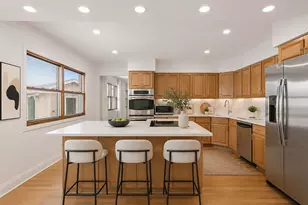 2019 E Avon Ln, Arlington Heights, IL 60004 - Photo 7