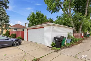 6901 31st St, Berwyn, IL 60402 - Photo 17