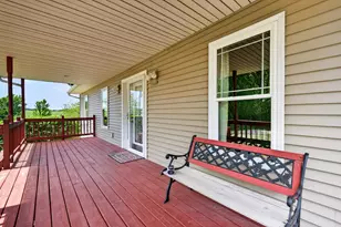 6880 E Cherry Hill Rd, Ridott, IL 61067 - Photo 5