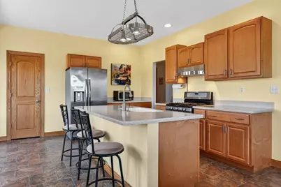 6880 E Cherry Hill Road, Ridott, IL 61067 - Photo 11