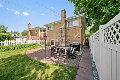 3715 Greenleaf Street, Skokie, IL 60076 - Photo 21