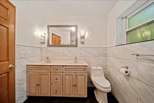 3715 Greenleaf St, Skokie, IL 60076 - Photo 11