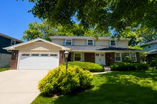 2736 Covert Rd, Glenview, IL 60025 - Photo 1