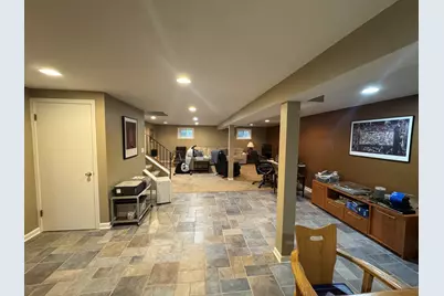 2736 Covert Road, Glenview, IL 60025 - Photo 19
