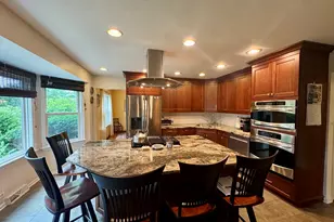 2736 Covert Rd, Glenview, IL 60025 - Photo 7