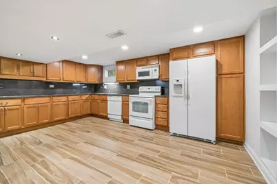 7542 W Bryn Mawr Avenue, Chicago, IL 60631 - Photo 15