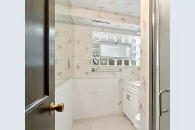 8501 W Normal Avenue, Niles, IL 60714 - Photo 19