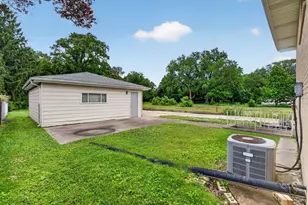 9700 W 58th St, Countryside, IL 60525 - Photo 11