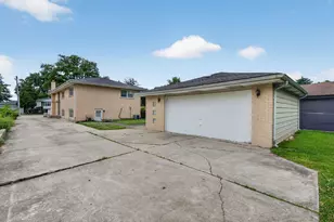 9700 W 58th St, Countryside, IL 60525 - Photo 13