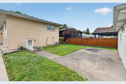 9700 W 58th Street, Countryside, IL 60525 - Photo 9