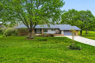6500 Rowland Road, Huntley, IL 60142 - Photo 3