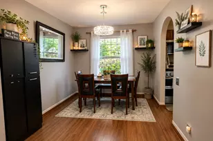 2054 Mission Hills Dr, Elgin, IL 60123 - Photo 5