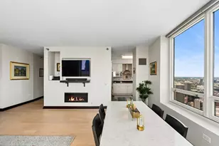 33 W Ontario St, Chicago, IL 60654 - Photo 15