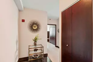 33 W Ontario St, Chicago, IL 60654 - Photo 5