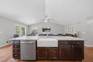 792 Brandon Wyley Dr, Dixon, IL 61021 - Photo 5