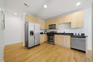 7318 N Honore St, Chicago, IL 60626 - Photo 3