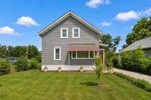 528 Water St, Joliet, IL 60436 - Photo 1