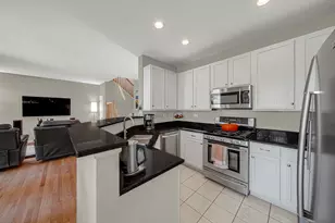 2422 Palazzo Dr, Buffalo Grove, IL 60089 - Photo 7